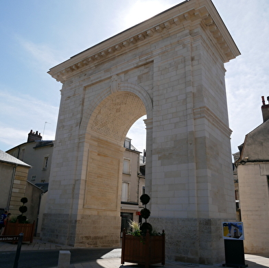 Visite guidée : D'une porte à une autre, une balade historique